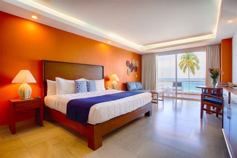 Bed-king-Suite-Ocean-View-Boutique-Hotel-Puerto-Vallarta-Centro